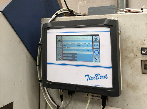 Interface van Timbird met real-time inzicht in productie, stilstand en bottlenecks